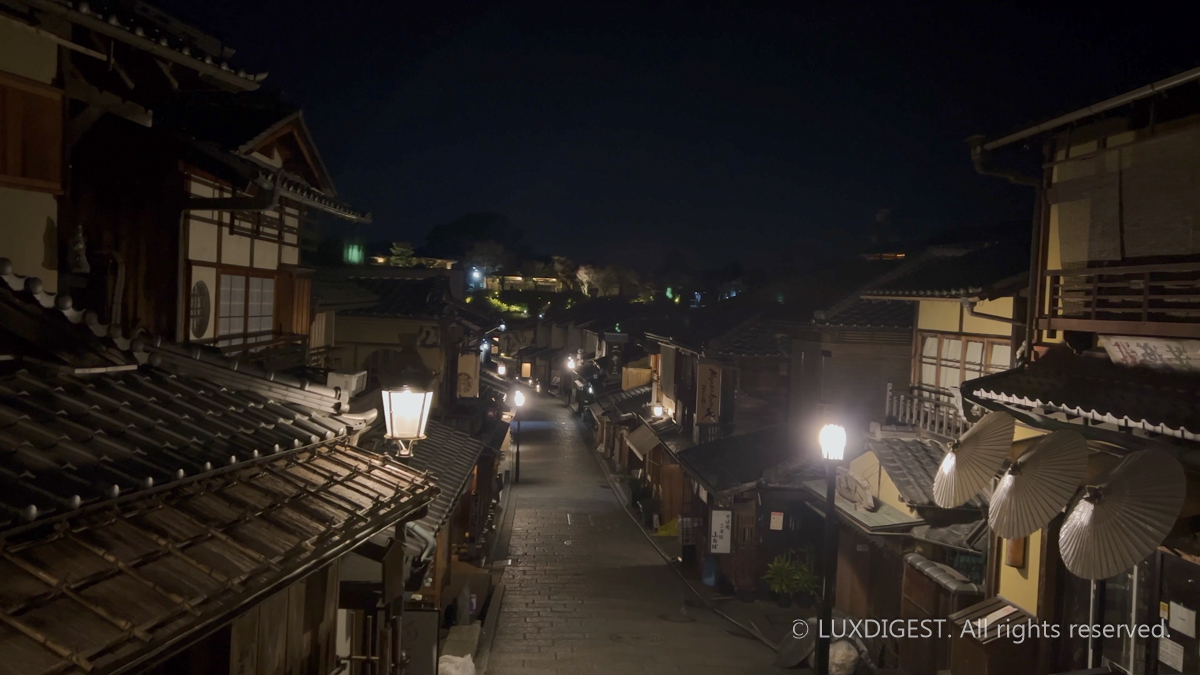 Ninenzaka in Kyoto in Kyoto {날짜 (YYMMDD)»} {시퀀스 번호 (0001)»}